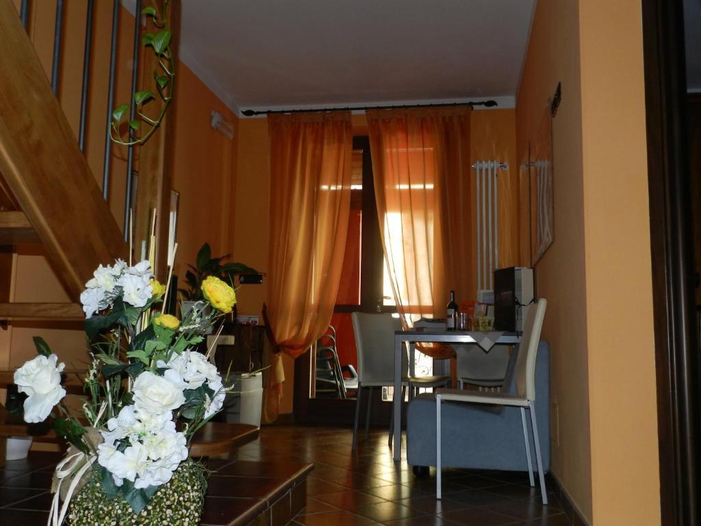 L'Angolo Di Rosina Novello Exterior foto